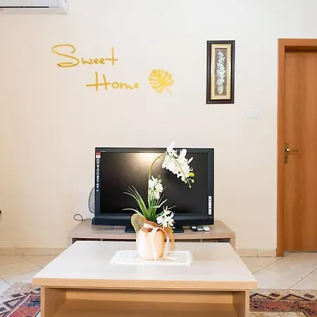 Central And Cozy 2-room In * Tirana